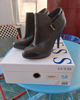 Scarpe Guess