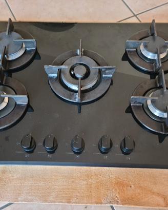 Piano di cottura 5 fuochi