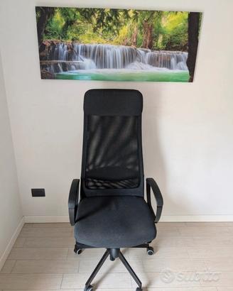 Arredo ufficio: sedia IKEA e quadro.Anche separati