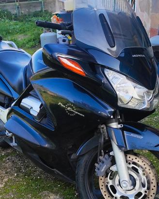 Honda st 1300 Pan European anno 2003