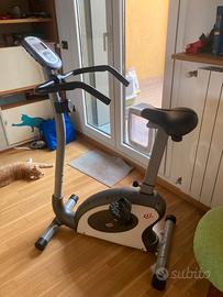 cyclette TOORX BRX EASY