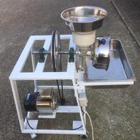 Macchinario per Arepa e pomodori