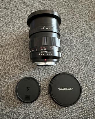 Obiettivo Voigtlander Nokton 17,5 mm f/0,95