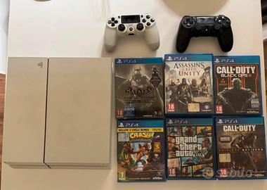 PlayStation 4 500gb + 2 controller + giochi
