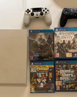 PlayStation 4 500gb + 2 controller + giochi