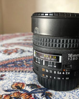 OBIETTIVO NIKON AF FISHEYE NIKKOR 16MM