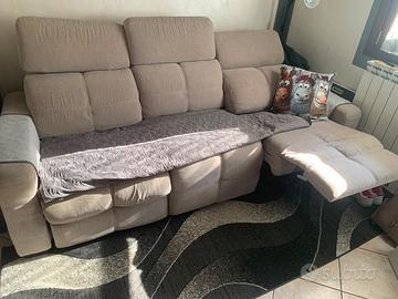 DIVANO 3 posti , 2 relax elettrici,