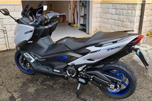 Yamaha TMAX 560 Icon Gray – 2020 – 14.000 km
