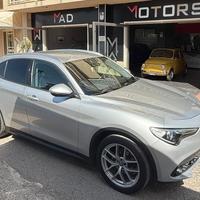 Alfa Romeo Stelvio 2.2 Turbodiesel 190 CV AT8 RWD 