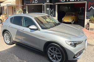 Alfa Romeo Stelvio 2.2 Turbodiesel 190 CV AT8 RWD 