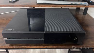 Xbox one 365gb