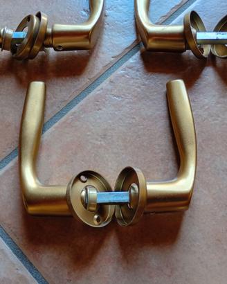 Maniglie bronzo e serrature per porte interne