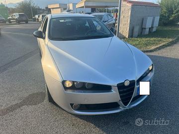 ALFA ROMEO 159 1.9 JTDm 16V Sportwagon Distincti