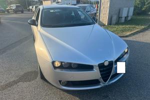 ALFA ROMEO 159 1.9 JTDm 16V Sportwagon Distincti