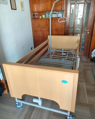 Letto degenza elettrico + accessori