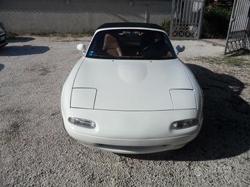 Mazda MX-5 1.6i 16V cat CABRIO