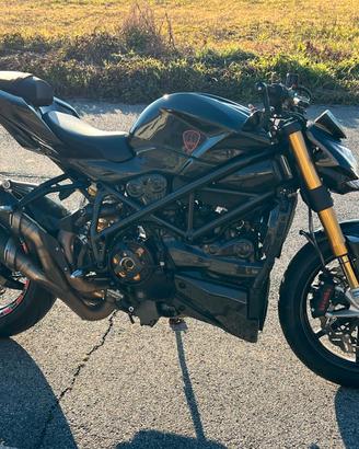 Ducati StreetFighter 1098 S 06/2012 14.300km