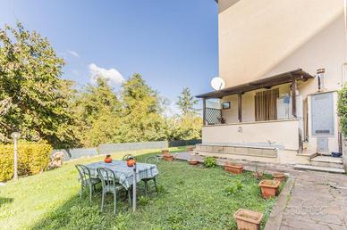 2 LOCALI A BRACCIANO