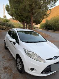 2009 Ford Fiesta  titanium 1.4td
