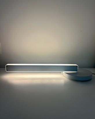 Lampada Artemide Nashi Long di Naoto Fukosawa