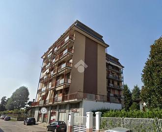 3 LOCALI A LONATE POZZOLO