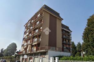 3 LOCALI A LONATE POZZOLO