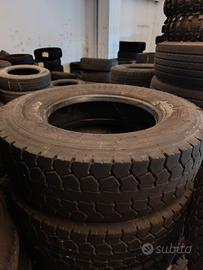Gomme Camion 225/75 r17.5 Pirelli Tr85