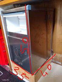 macchina del ghiaccio 