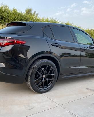 Alfa Romeo Stelvio 2.2 Turbodiesel 190 CV AT8 Q4 S