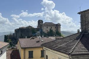 Appartamento di 140 m² con 5 locali a Bardi