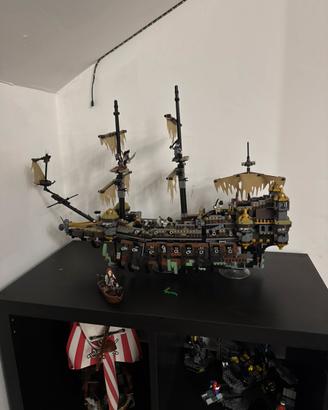 LEGO 71042 Silent Mary – 8 Minifigure + Scatola