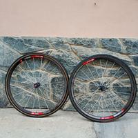 Coppia di ruote bici da strada DT Swiss 32