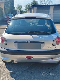 Peugeot 206 xr 1.4i 8v