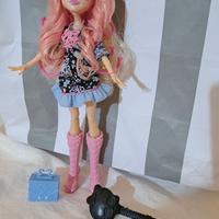 Monster  Hight Viperine Gorgon MATTEL 