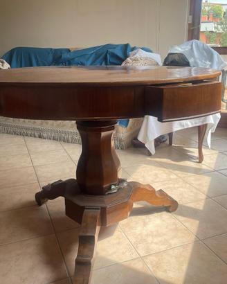 Tavolo rotondo in legno - prima metá del XIX secol
