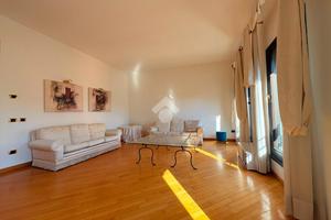 4 LOCALI A SUZZARA