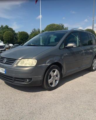 Volkswagen Touran 2.0 tdi Trendline 140cv