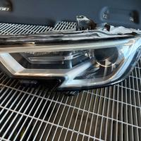 Faro anteriore sinistro originale Audi A3 8V