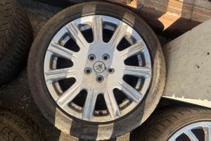 1 CERCHIO E GOMMA MASERATI