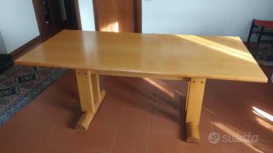 Tavolo in frassino anni 80