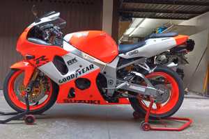 Suzuki GSX R 1000 k2