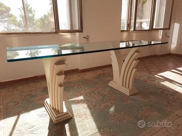 tavolo in pietra leccese e vetro