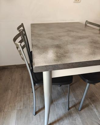 Tavolo Calligaris con top + 4 sedie