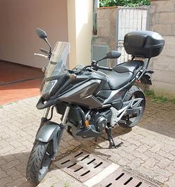 Moto Honda 750 NC