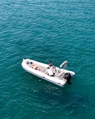 Gommone Novamares 527  (5,35 mt) 40 cv+ Carrello