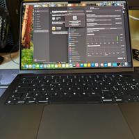 Mac book pro m4 pro 24 di ram e 512 di ssd.