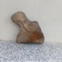 Pietra a forma di coniglio