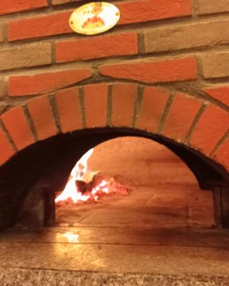 Attività commerciale pizzeria gastronomia