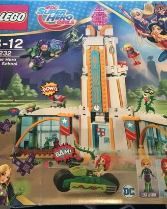 LEGO 41232 LICEO SUPEREROI SCATOLA LEGGERMENTE