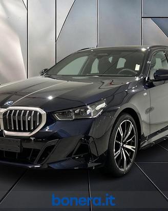 BMW i5 Touring xdrive40